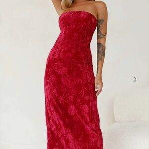 Elegant Red Strapless Dress